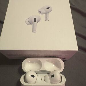 Apple AirPods 2nd Generation